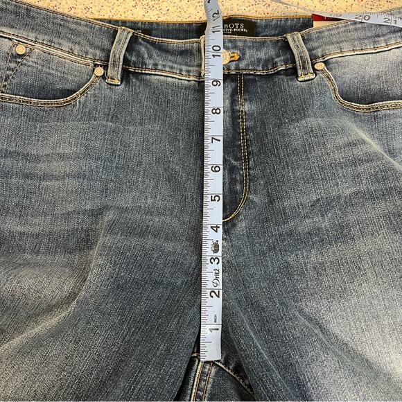 NWT Talbots Flawless Five Pocket Straight Leg Curvy Women’s 14P Medium Blue Jean - Picture 8 of 10